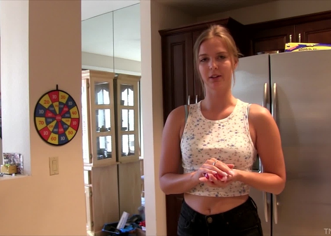 Babysitter Strip Darts 2